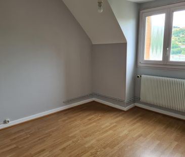 Location Appartement 3 pièces 116m² LE CREUSOT 71200 - Photo 3