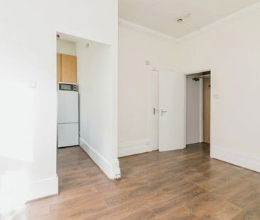 1 Bed Flat, High Road, N15 - Photo 1