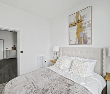 Guild House - Photo 6