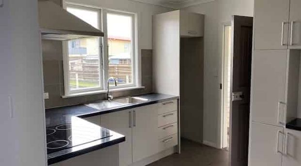 Effortless Living on Egmont - Photo 1