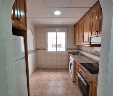 Piso de alquiler en Calle Doctor Gregorio Marañón, Albatera - Photo 6