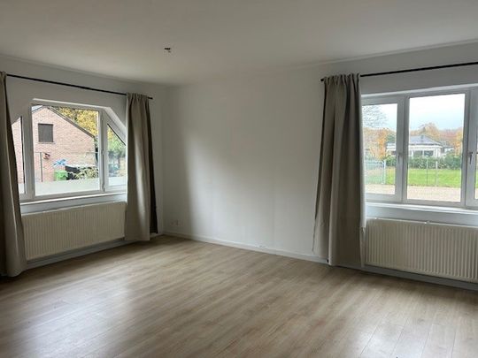 Gelijkvloers appartement op wandelafstand uit het centrum - Photo 1