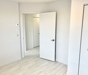 5805 Rue de Champagnier, Brossard, QC J4Z - Photo 4