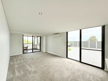 403/18 Smart Street, Charlestown - Photo 2