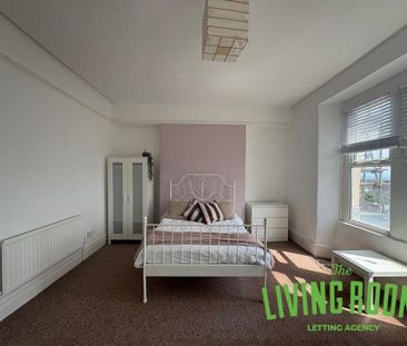 1 bedroom in a house share to rent - Photo 1