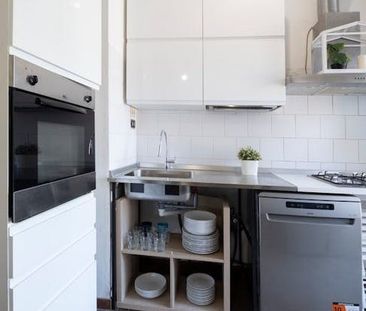 Viale Francesco Restelli, Milan, Lombardy 20124 - Photo 5