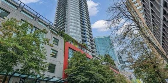 Vancouver Downtown one bed room for rent - Photo 2