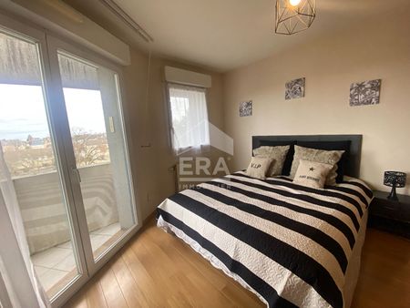 Location Appartement 4 pièces 92m² - Photo 2