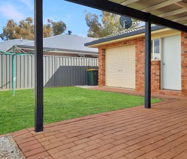 Beautifully maintained home is Keswick Estate - Photo 1