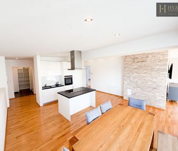 Elegante Dachgeschosswohnung mit Terrasse, Klimaanlage & Smart-Home... - Foto 3