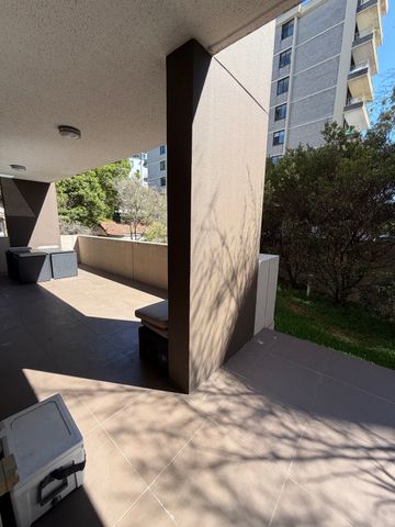 Bondi Junction - Photo 4