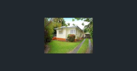 What a fantastic opportunity to make this valuable piece real estate your own in this select area of Sunnybank - Photo 5