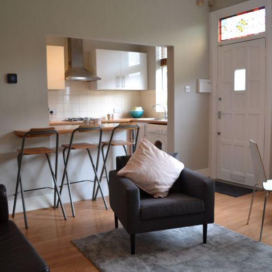 3 bedroom terraced house to rent - Photo 1