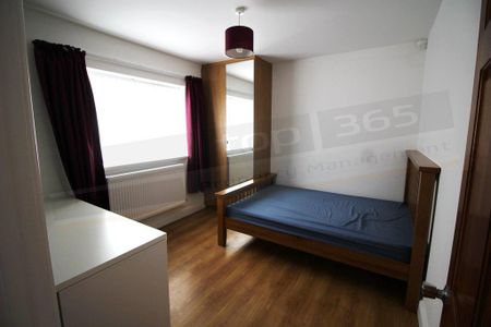 5 bedroom semi-detached bungalow to rent - Photo 4