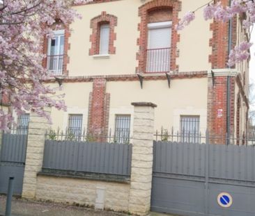 AUXERRE - Studio semi meublé pour étudiant - Photo 1