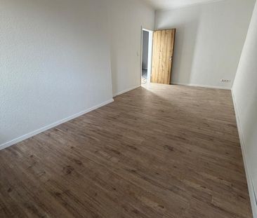 3 ZKB Einbauküche, im EG mit Terrasse und Garten in Stolzenau - Foto 1