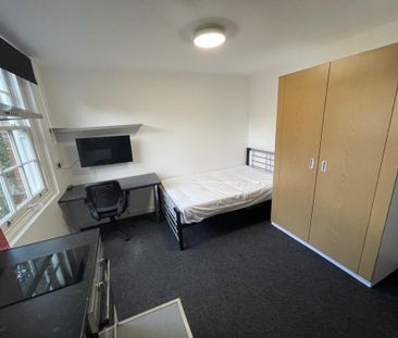 1 bedroom private hall to rent - Photo 2
