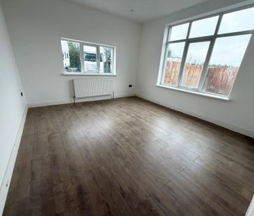 Watling Street, Cannock, WS11 - Photo 3