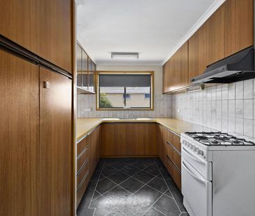 Spacious Family Home - Photo 5