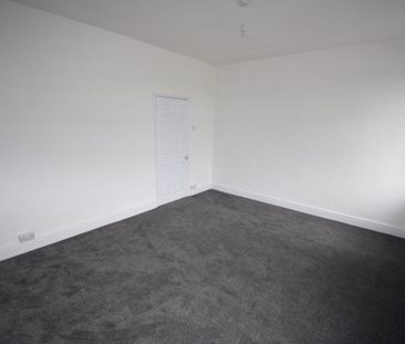 2 bedroom end of terrace house to rent - Photo 3