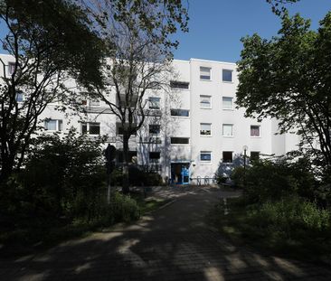 3-Zimmer-Wohnung mit Loggia // 3.OG rechts - Photo 2