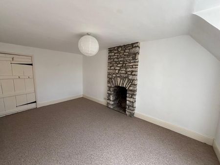 2 bedroom semi-detached house to rent - Photo 3