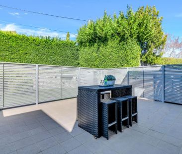 1/139 Blamey Cres,Campbell - Photo 4