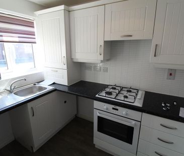 2 bedroom terraced house to rent - Photo 6