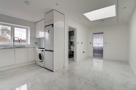 Green Lane, St Albans, AL3 6EZ - Photo 3