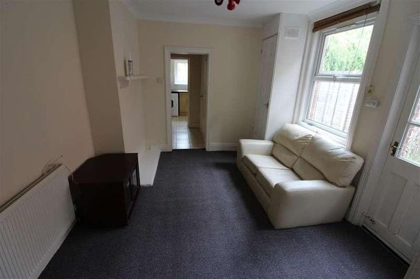 Coventry Road, Southampton, SO15 - Photo 1