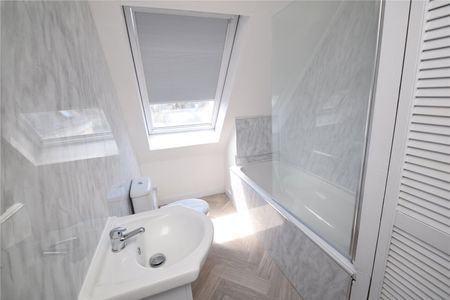 To rent in Fort Terrace, Bridlington, YO15 - Photo 2