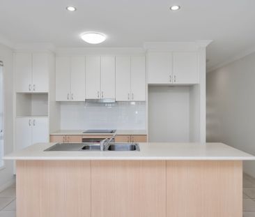 Family Home in Bushland Beach - Photo 6