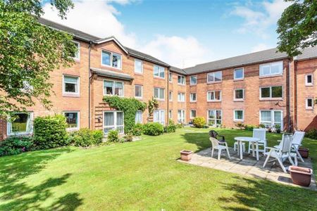 1 bedroom retirement property to rent - Photo 5