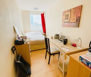 3 Bed Flat, The Quarterdeck, E14 - Photo 2