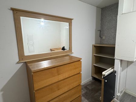 Room in a Shared Flat, Rutherglen, G73 - Photo 3