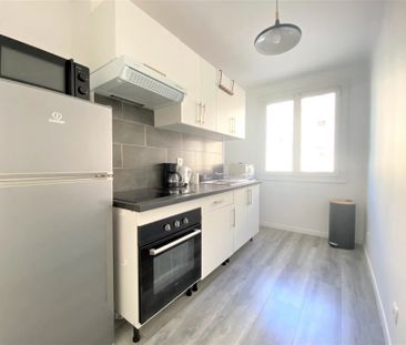 Location Appartement 3 pièces 54m² MARSEILLE 4ème - Photo 2