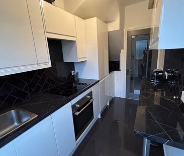 Room in a Shared House, Capstone Road, BR1 - Photo 4