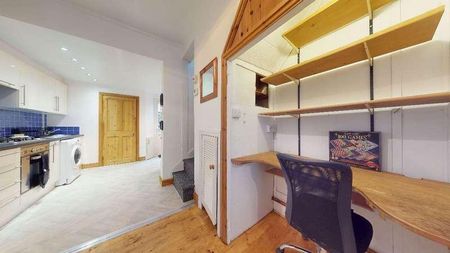 Claremont Avenue, Reynoldson Street, HU5 - Photo 5