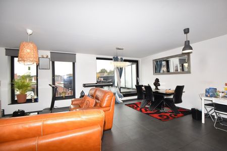 Modern- & lichtrijk 2-slk. app met Z-gericht terras & garage - Photo 3