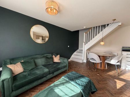 2 bedroom end of terrace house to rent - Photo 2