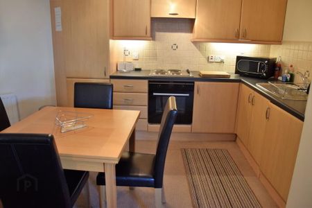 32 Old Castle Court, Portrush, BT55 7PT - Photo 4