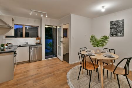 Brick and tile beauty! - Photo 2