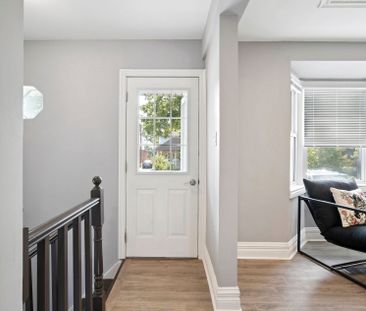 For Lease - 542 Glen Park Avenue Unit# Main, Toronto, Ontario - Photo 2