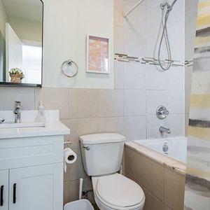 For Lease - 47 Greendale Avenue Unit# Upper, Toronto, Ontario - Photo 3