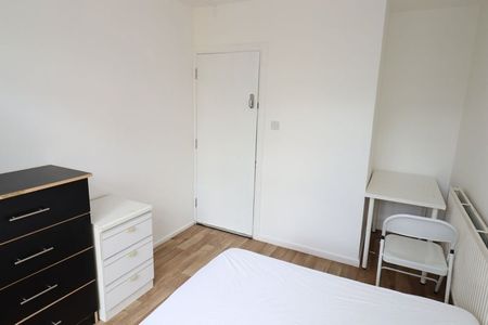 Room in a Shared Flat, Hereford Street, E2 - Photo 4