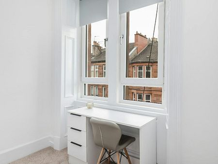 Laurel Place, Flat 3F2 Glasgow, G11 - Photo 2