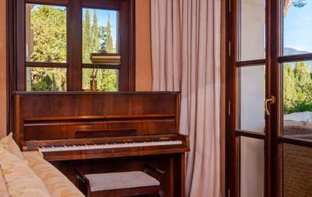 Luxury Villa for rent in Nueva Andalucia, Andalusia - Photo 2