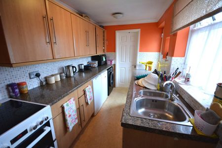 2 bedroom House To Let - Photo 5