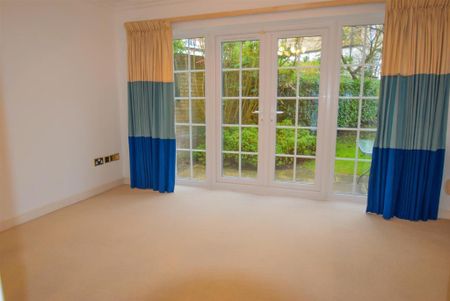 2 bedroom townhouse to rent - Photo 3