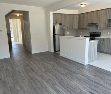 For Lease - 1551 Rose Way N/A, Milton, Ontario - Photo 3